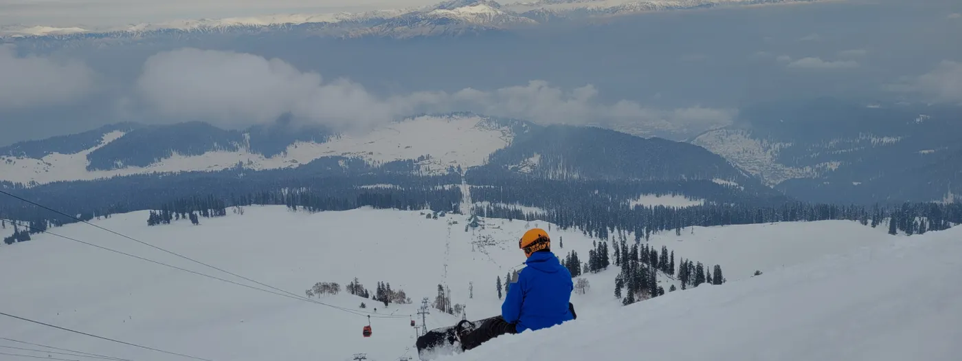 Winter scenery in Gulmarg, Kashmir